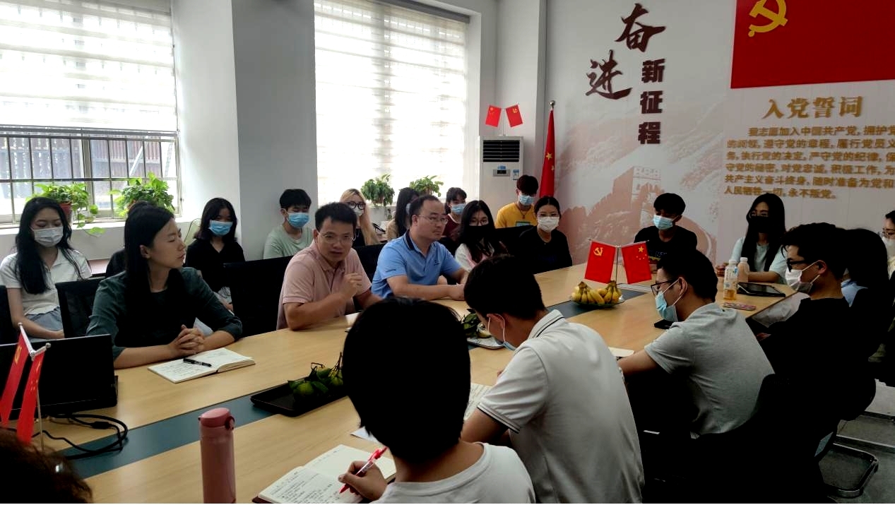 青春献礼二十大，艺设青年聚力行 ——快猫
召开2022年秋季学生骨干交流会