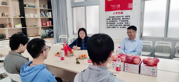 严守防控抗疫情，“艺”路相伴迎新春——快猫
召开留校学生座谈活动