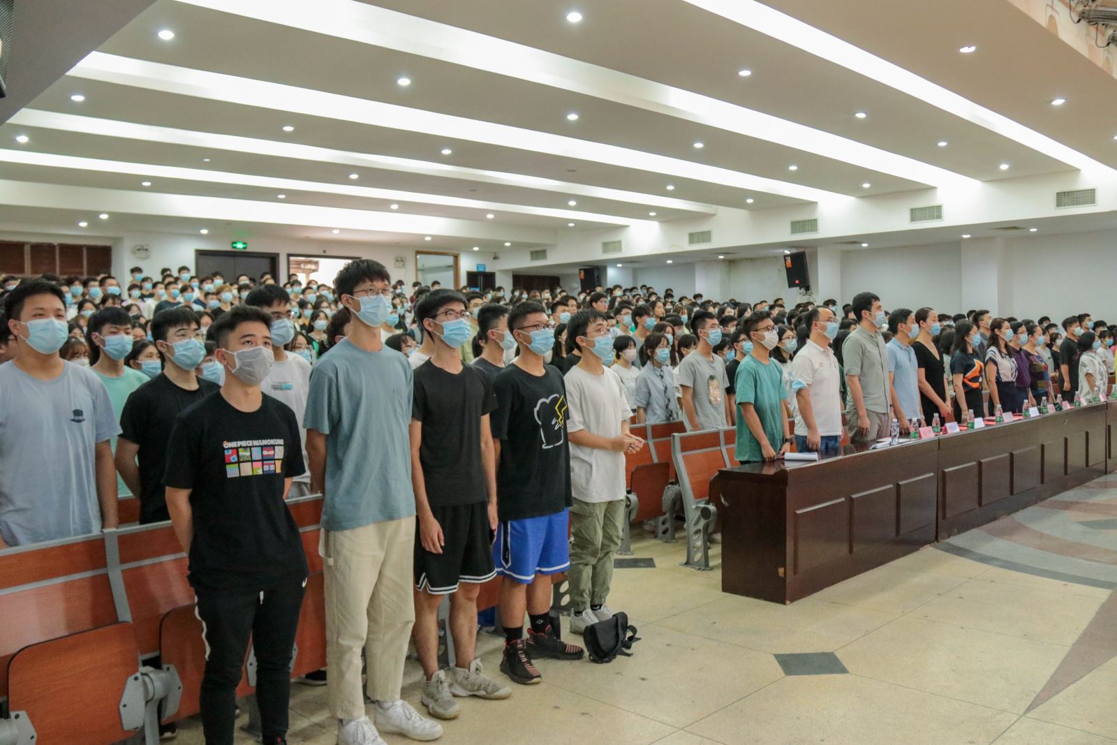 艺路同行，与你相伴（三）快猫
成功召开2021级本科生入学教育动员大会
